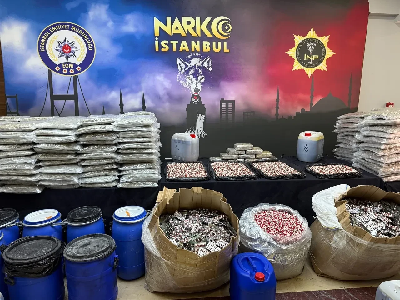 İstanbul'da zehir tacirlerine darbe: 9 ayda 12 ton uyuşturucu ele geçirildi