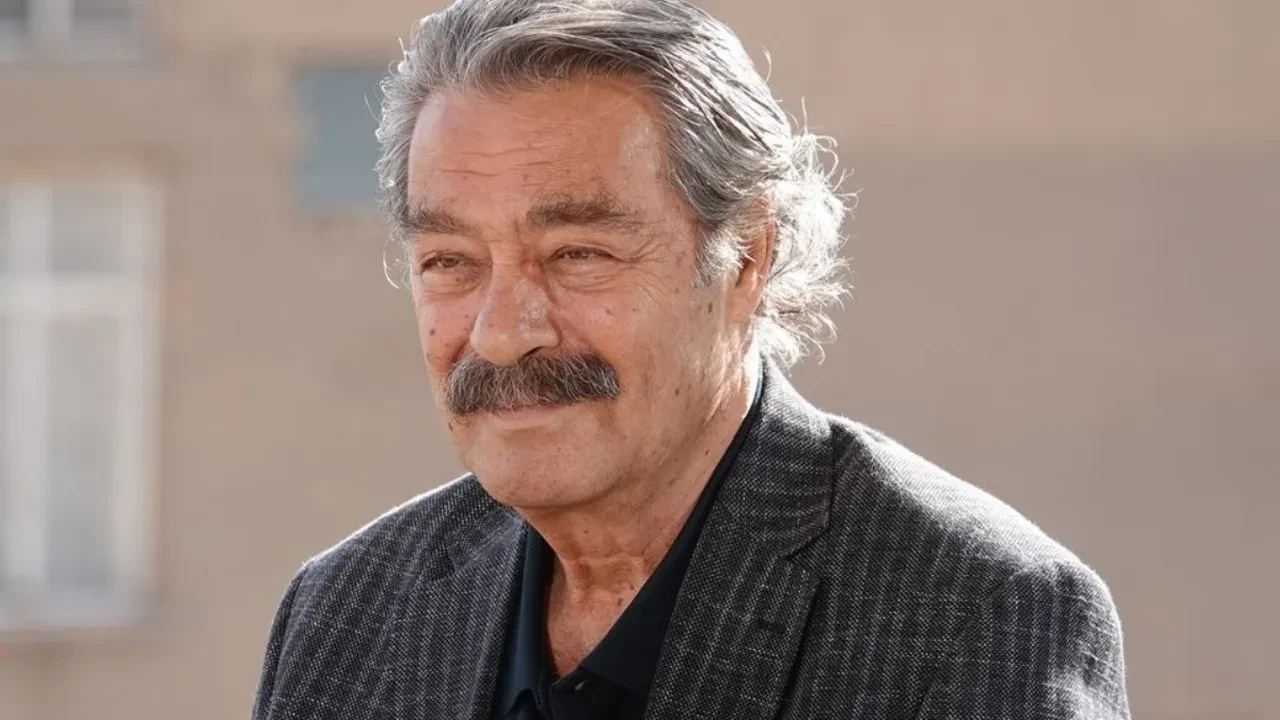 Kadir İnanır'ın vasiyeti ilk kez gündemde! Yıllardır saklanan detay ortaya mı çıkıyor?