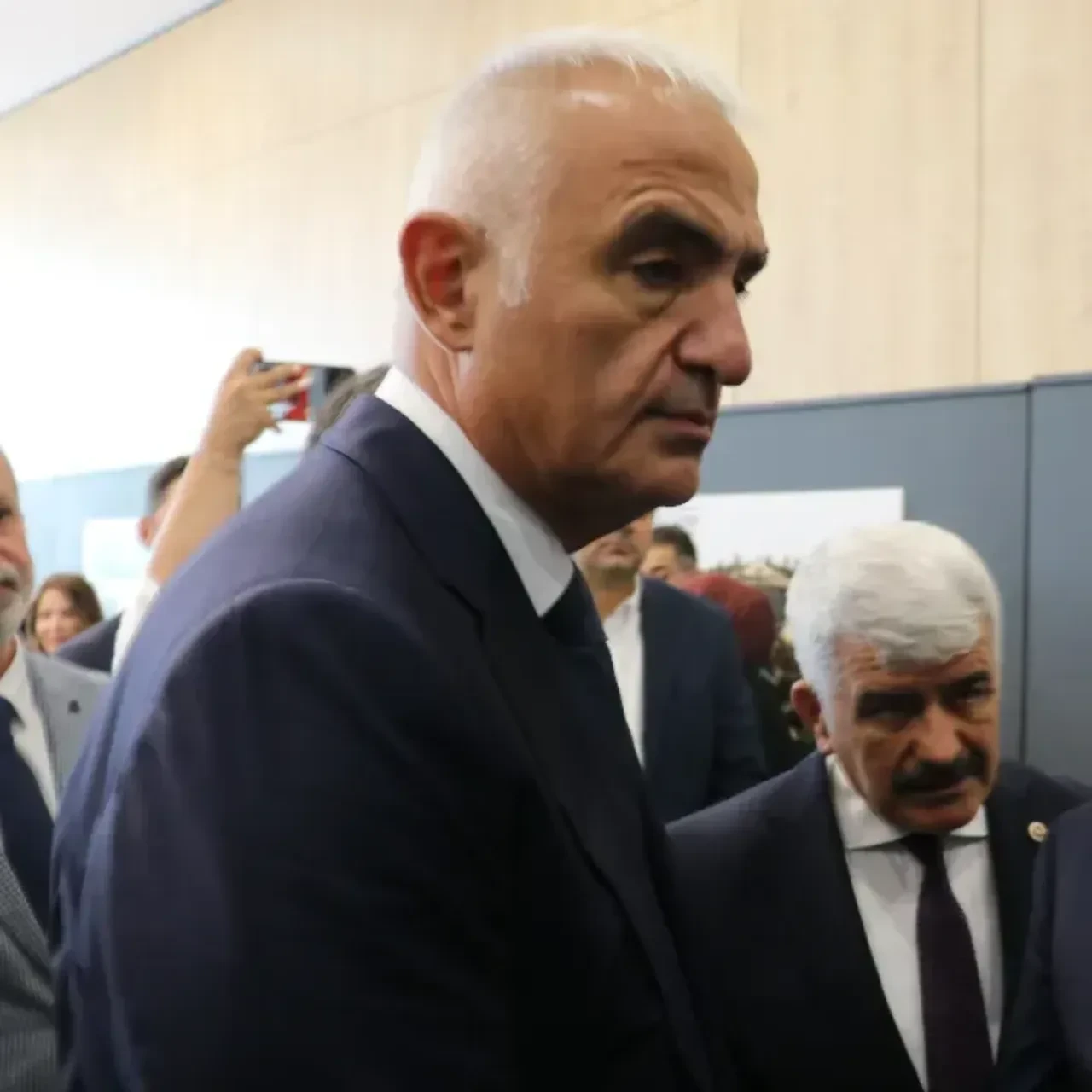 Kültür Bakanı Ersoy deprem bölgesinde açıkladı: Toplam yatırım 34 milyara ulaşacak