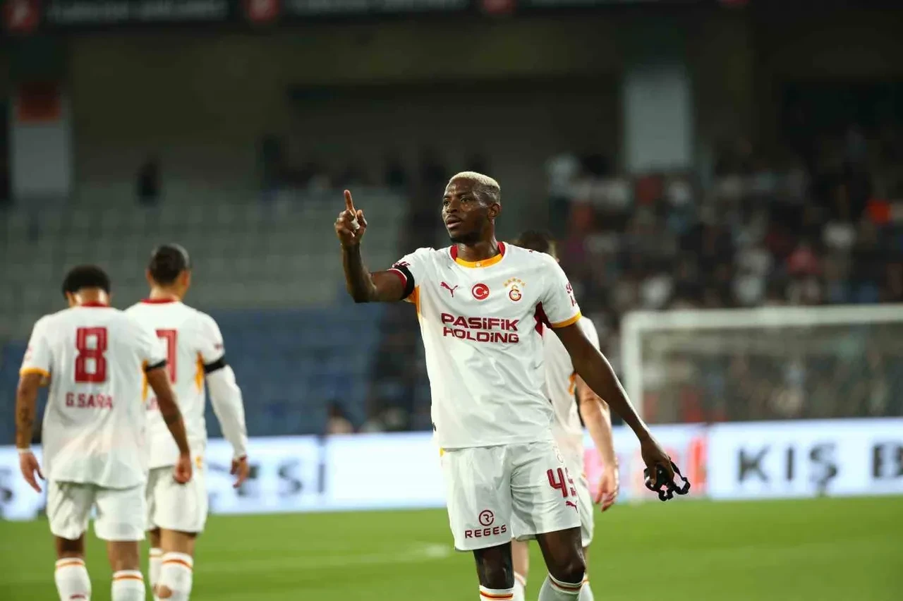 Osimhen Trabzonspor maçında oynayacak mı? Trabzon GS maç kadrosu ilk 11'ler öncesi açıklamalar