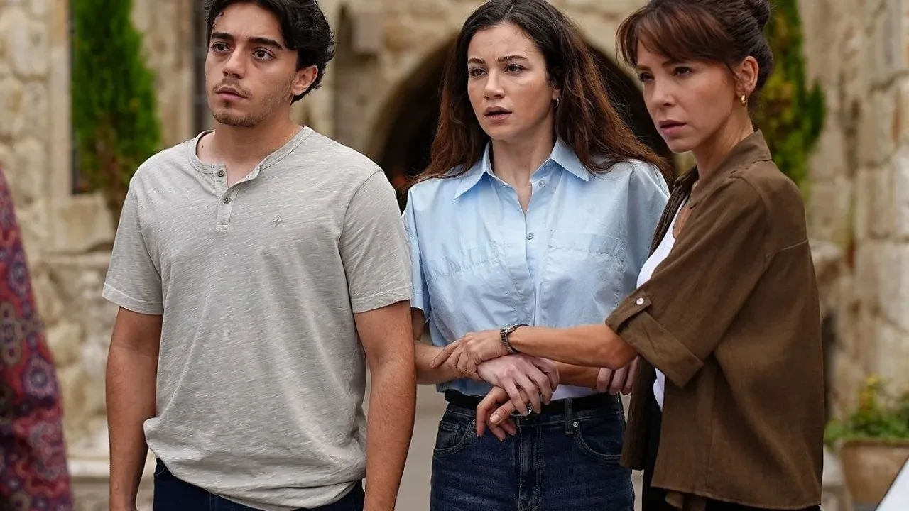 Sevdan Bir Ateş 2. Bölümde Leyla Mirza’ya kızını söyleyecek mi? Leyla’nın Mirza’dan sakladığı o gerçek 