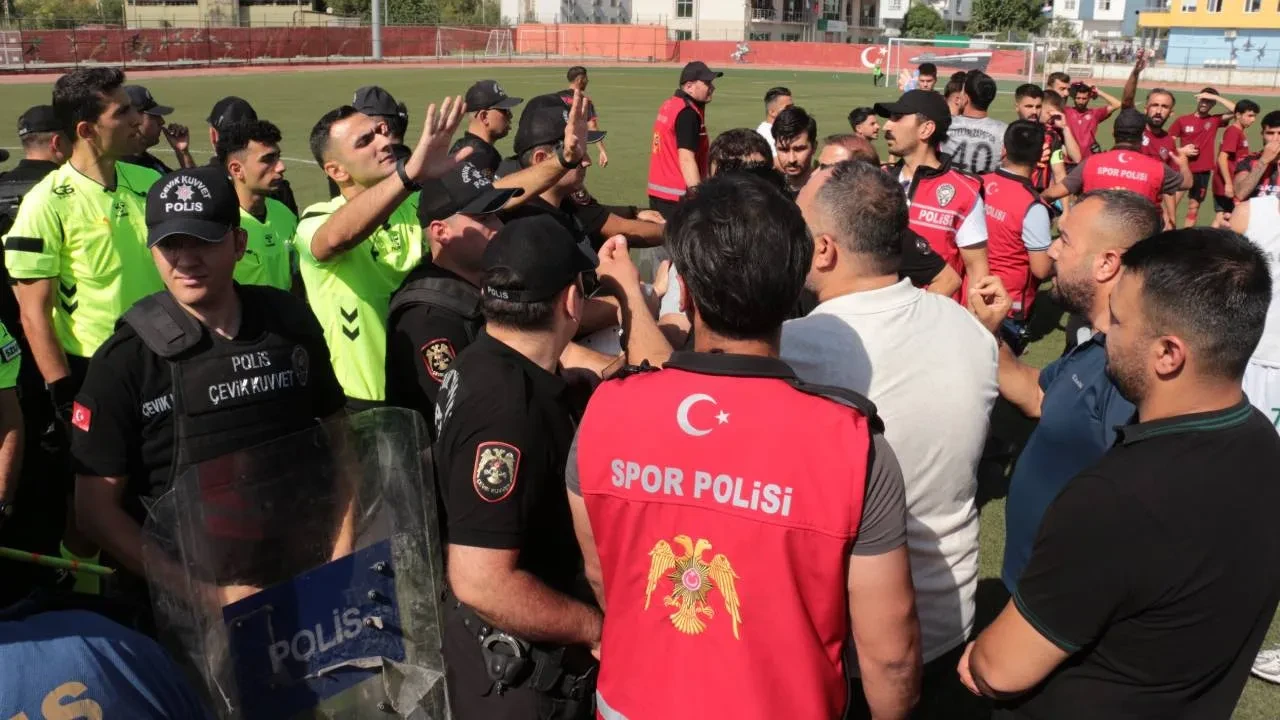Ziraat Türkiye Kupası'nda ilginç olay! Hakkari Zapspor maç oynamadan tur atladı