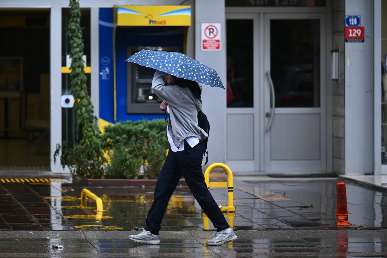 17 Eylül 2026 hava durumu | Meteoroloji'den 12 il için sarı kodlu uyarı: Kuvvetli sağanak geliyor