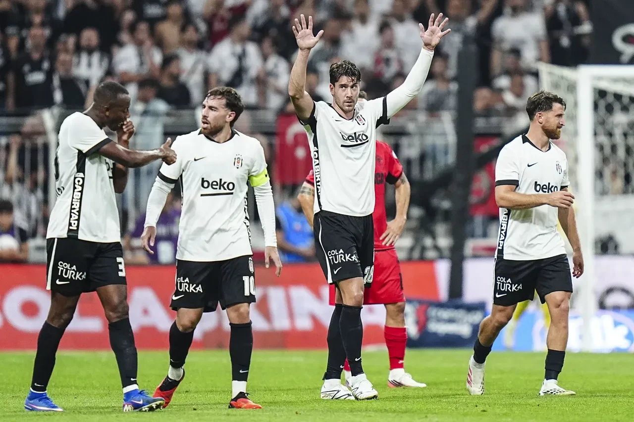 Beşiktaş Marsilya maçı hangi kanalda? Beşiktaş Marsilya maç kadrosu açıklandı