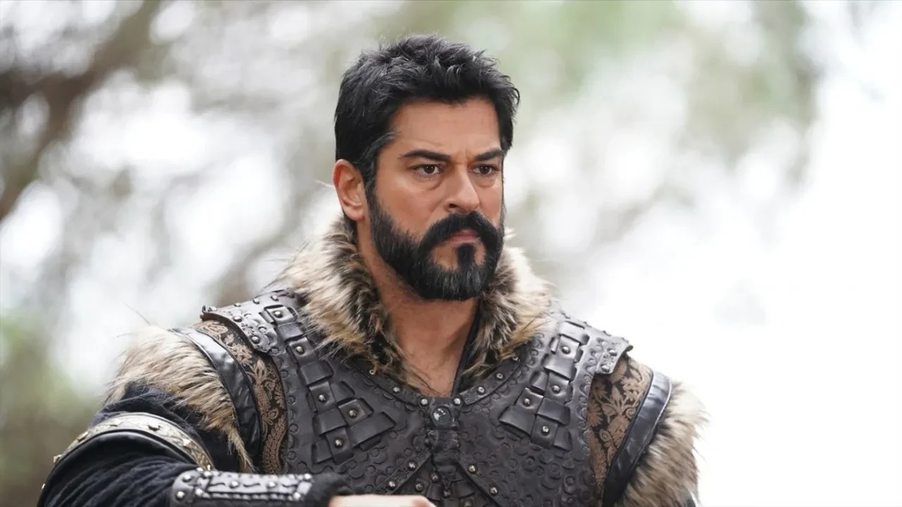 Burak Özçivit'in Rusya'daki popülerliği dikkat çekti! Adı bebeklere verilmeye başlandı