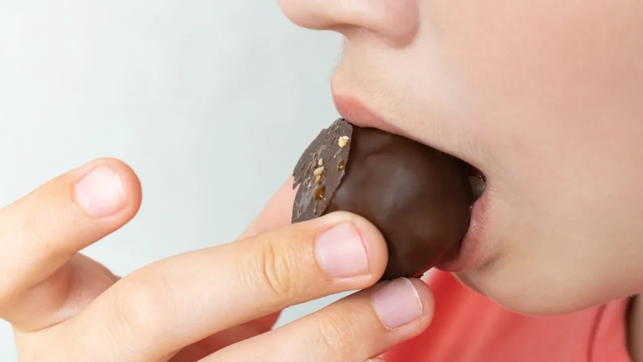 Çocuklar için çikolata krizini bitiren tarif! Okul dönemi için işinizi kolaylaştıracak