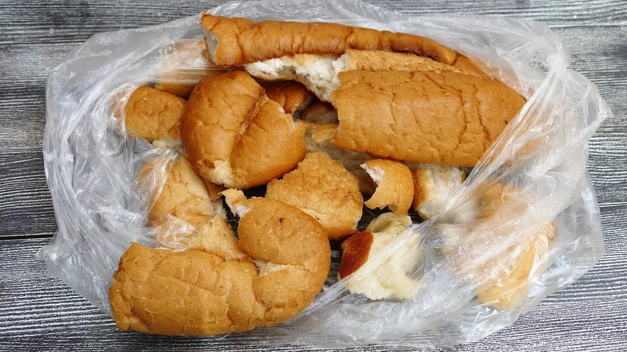 Ekmek buzdolabında saklanır mı? Sıcak ekmek poşete konur mu?