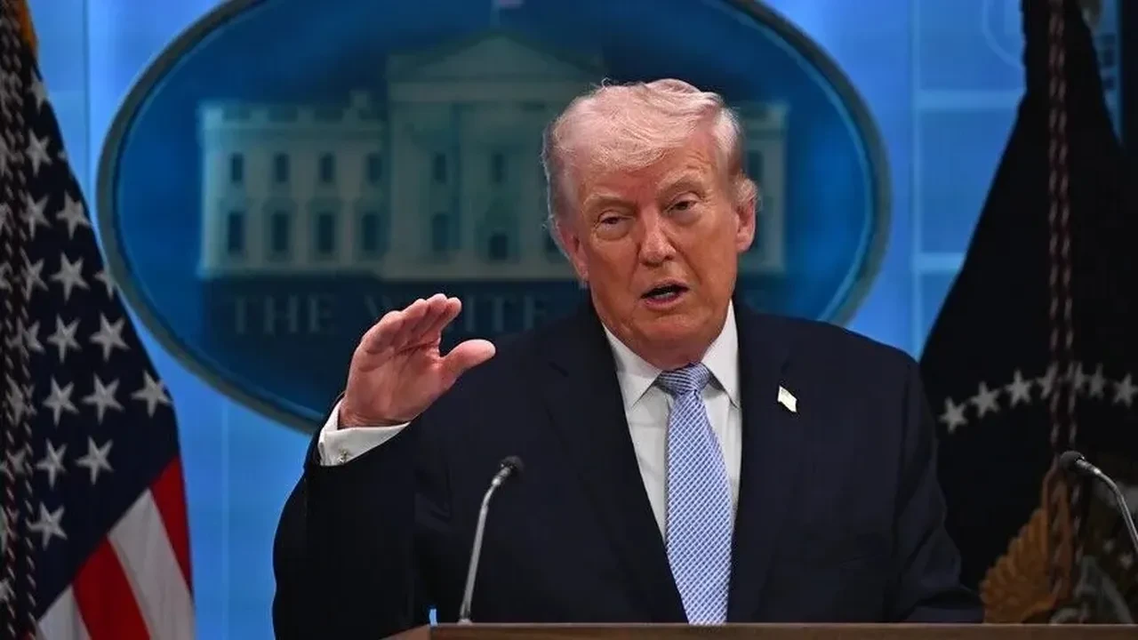 Fed'in 3 yıl sonra faiz artırmasına Trump'tan tepki! Olması gereken oranı açıklayıp çağrı yaptı: Hızlıca düşürün