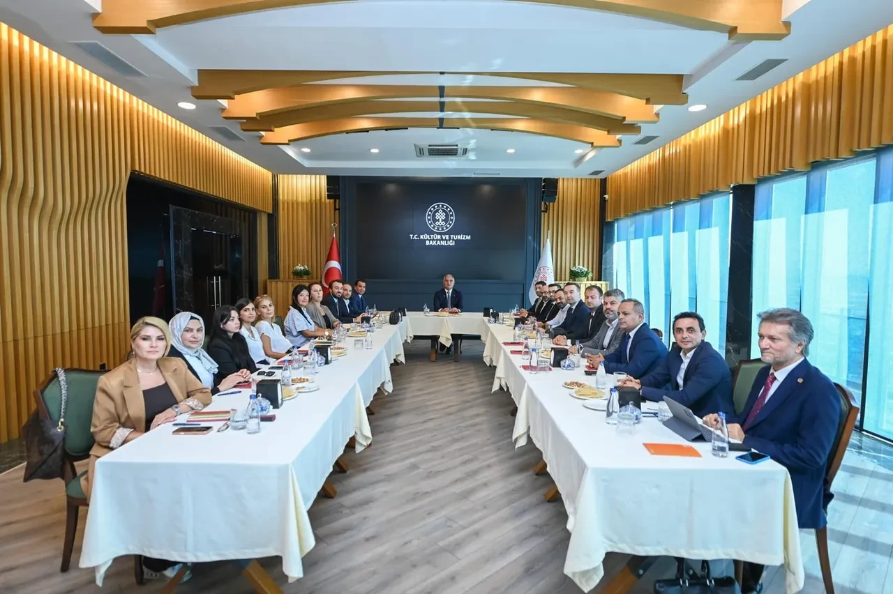 Bakan Ersoy’dan 8 yeni keşif müjdesi: Tarih yeniden yazılacak