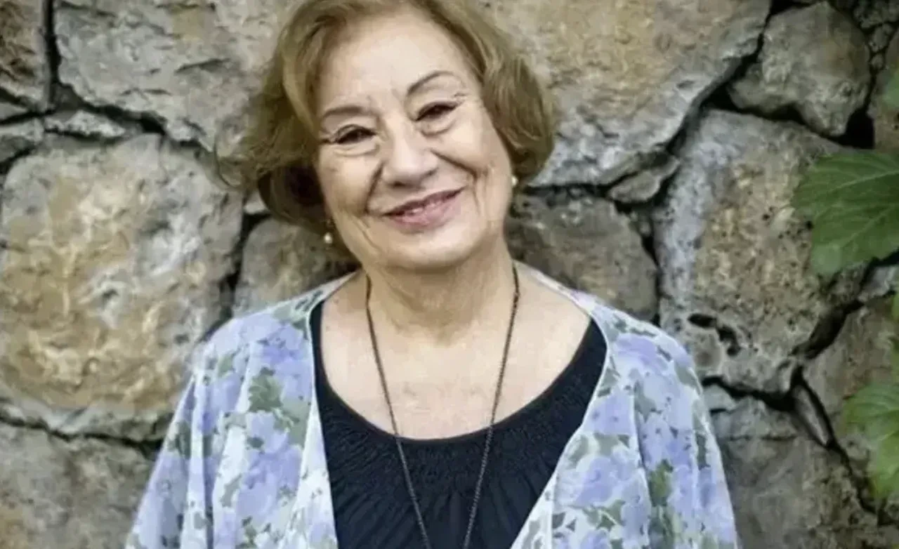 Gülsen Tuncer evli mi eşi kimdir? Gülsen Tuncer'in kaç çocuğu var? Gülsen Tuncer'in çocukları kim?