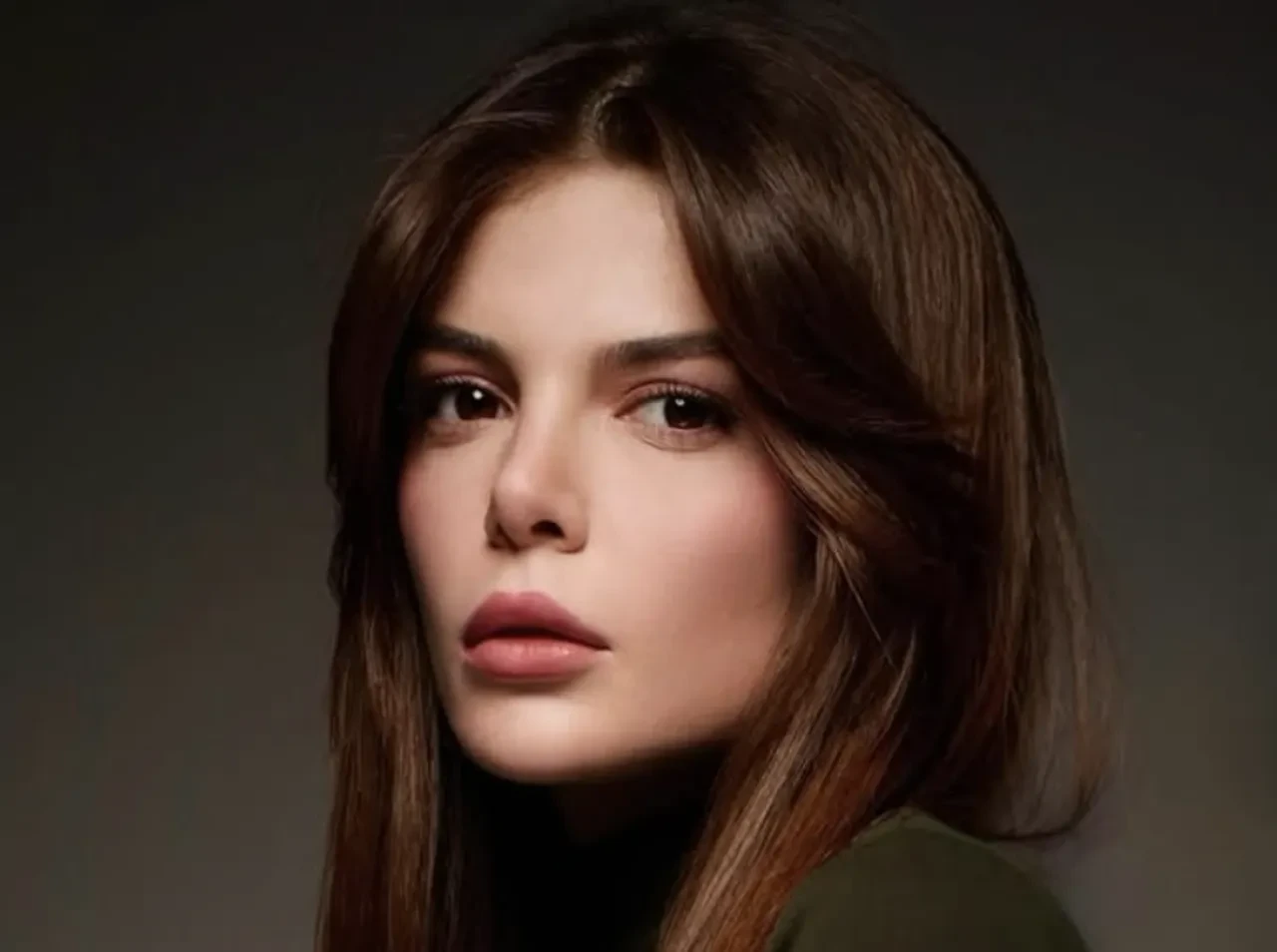 Güneşin Doğduğu Yer Hanzade kim? Hilal Anay kimdir? Filmleri ve tv dizileri