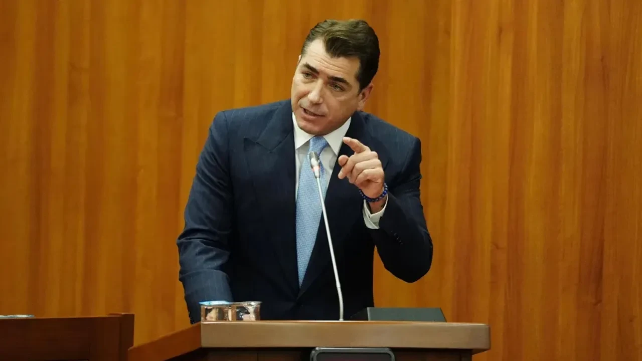 İBB Meclis Üyesi Ekrem Eray Arda CHP'den istifa etti