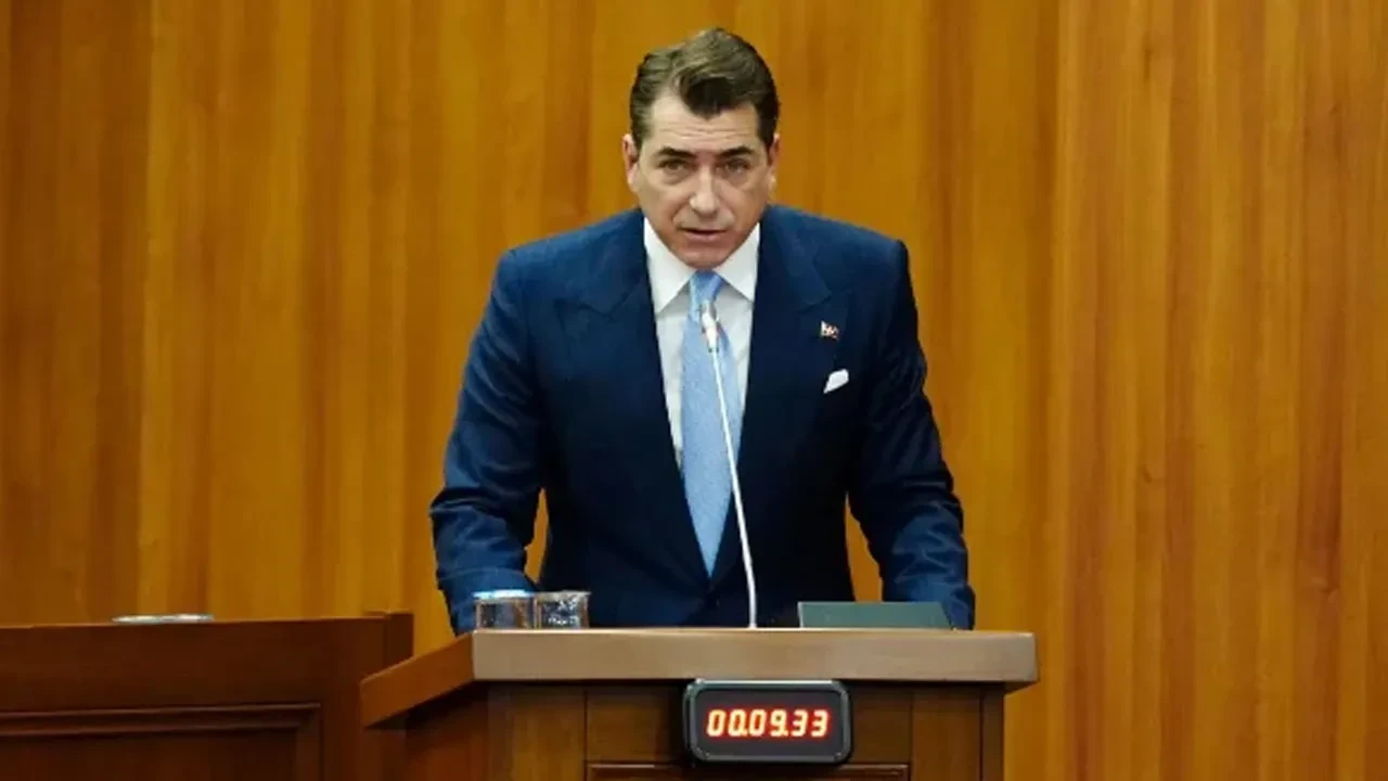 İBB Meclis Üyesi Ekrem Eray Arda CHP'den istifa etti