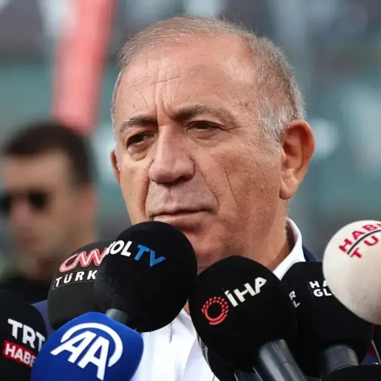 Mahkemeden Gürsel Tekin kararı! Görevi sona erdi