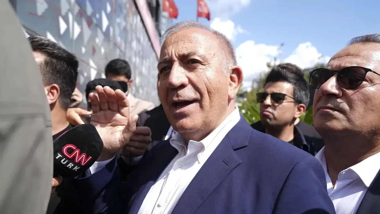 Mahkemeden Gürsel Tekin kararı! Görevi sona erdi