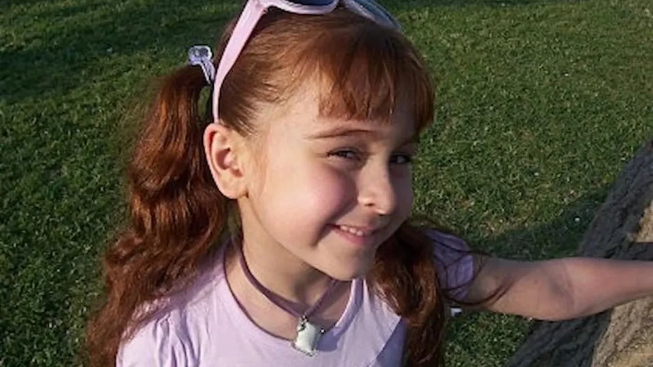 Asena Keskinci kimdir kaç yaşında? Kızılcık Şerbeti’nin Çimen’i Asena Keskinci hangi dizilerde oynadı? 