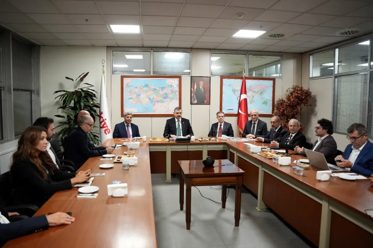 İçişleri Bakanı Mustafa Çiftçi İhlas Holding’i ziyaret etti
