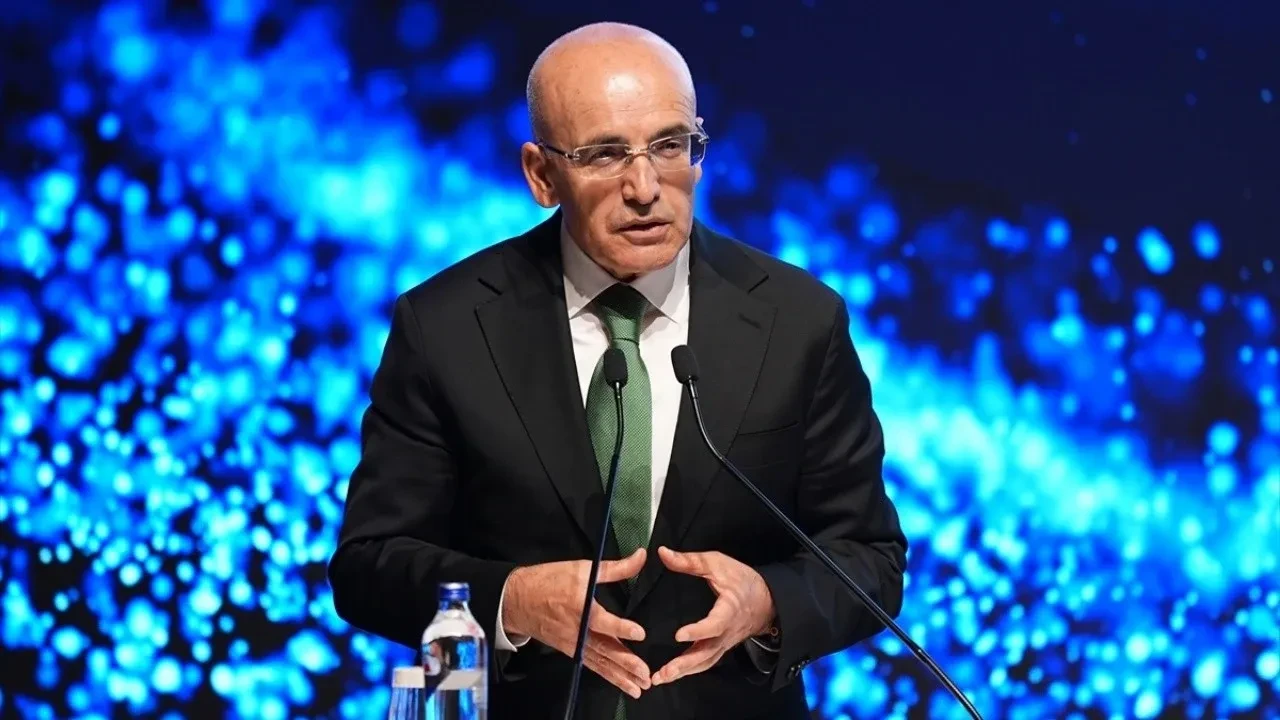 Bakan Şimşek'ten piyasalar için kritik mesaj: Sorunlu alanı karantinaya aldık