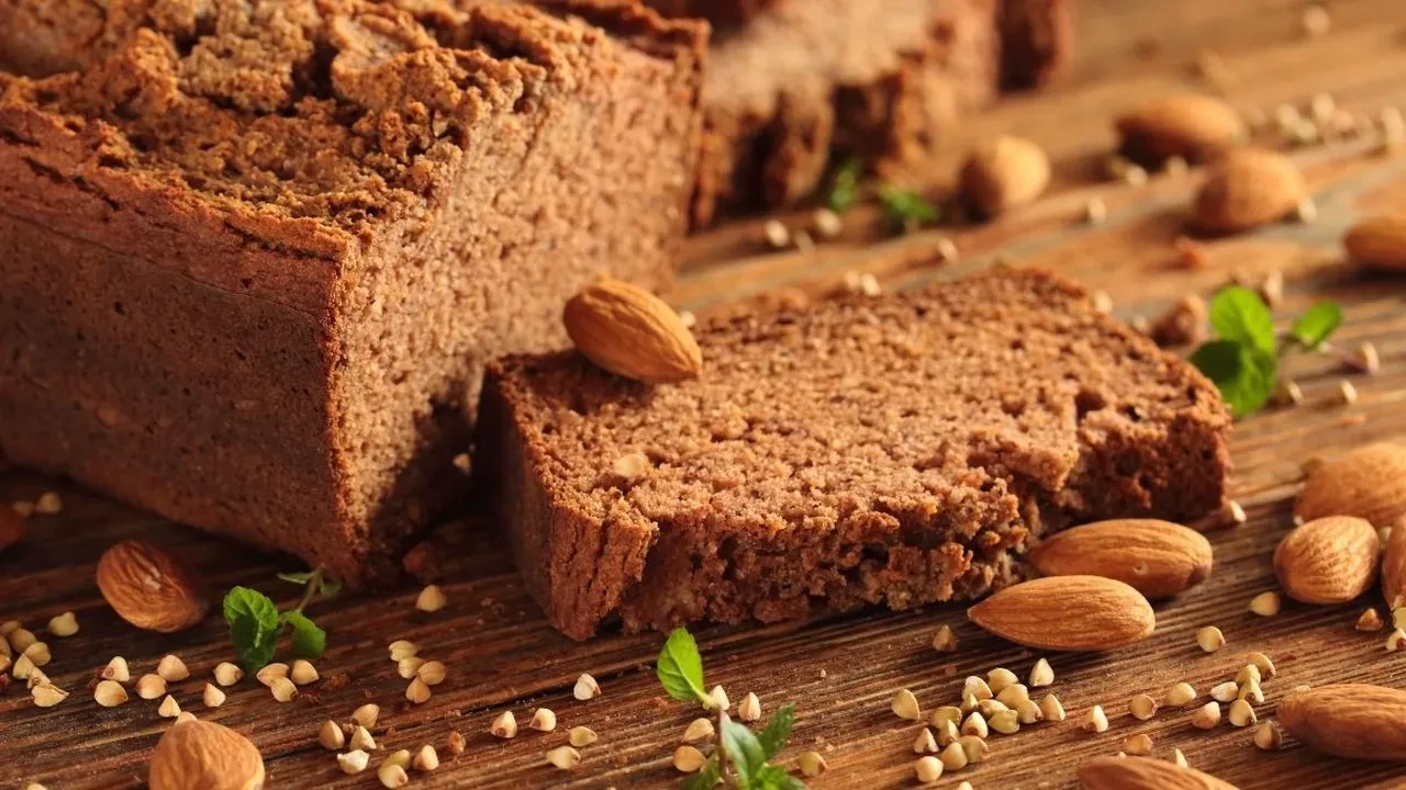Defne Samyeli'nin paylaştığı badem unlu ekmek nasıl yapılır? Glutensiz beslenenler için alternatif tarif
