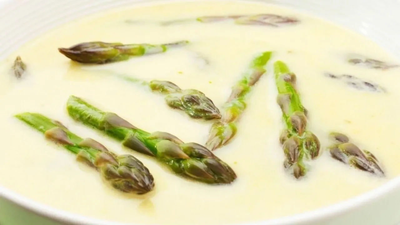 Eski Mısır’da tedavi için kullanılıyordu! MasterChef Kuşkonmaz çorbası tarifi 