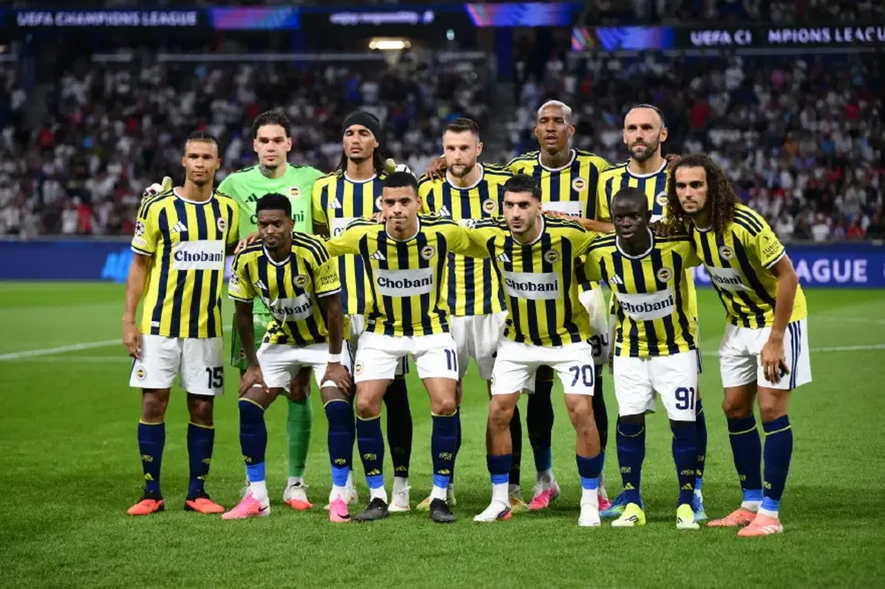 Fenerbahçe’de kötü başlangıç sonrası ilk hedef belli oldu: Premier Lig yıldızına kanca!