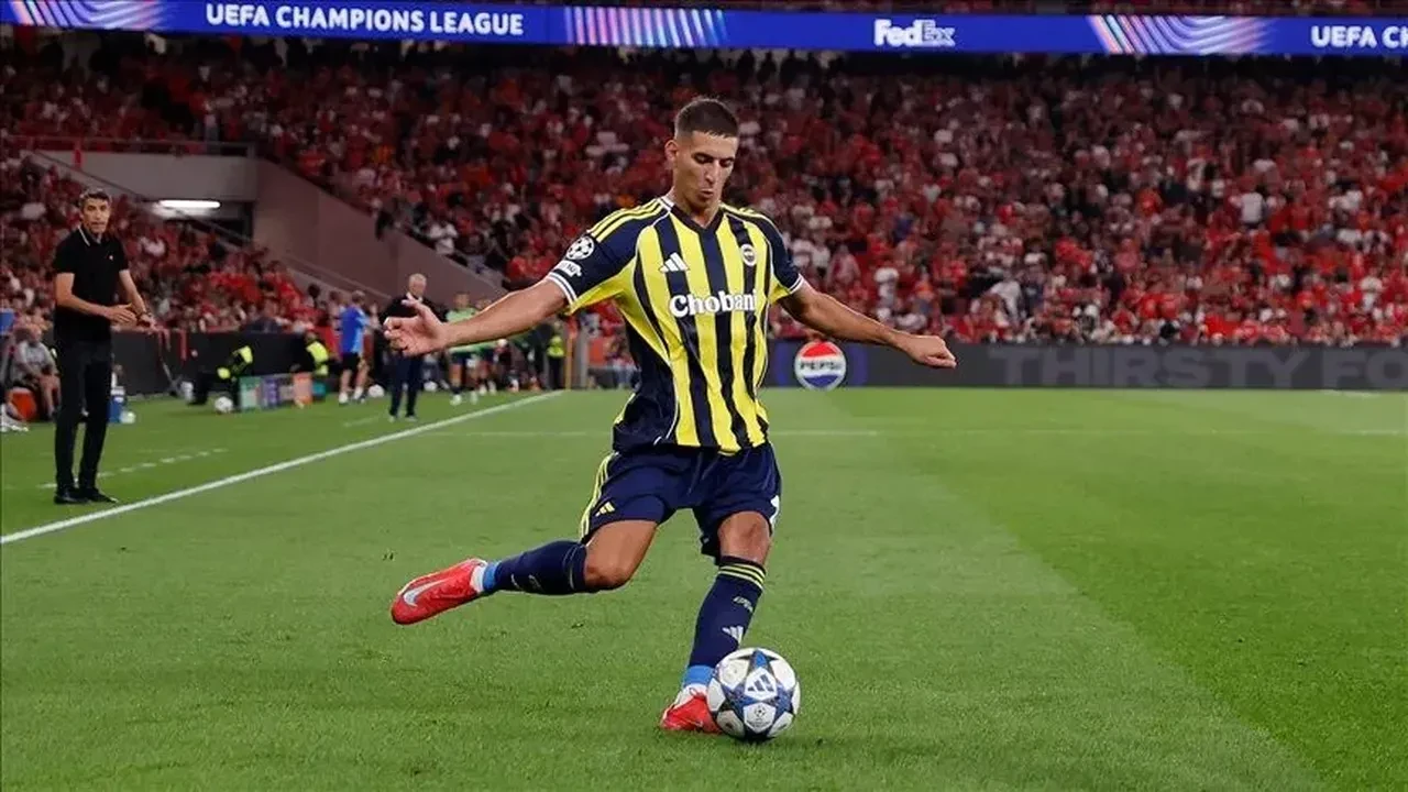 Fenerbahçe'de sakatlık şoku: Yıldız oyuncu antrenmanı yarıda bıraktı!