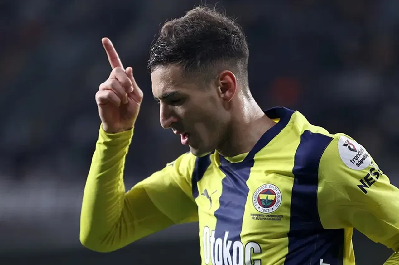 Fenerbahçe'de sakatlık şoku: Yıldız oyuncu antrenmanı yarıda bıraktı!