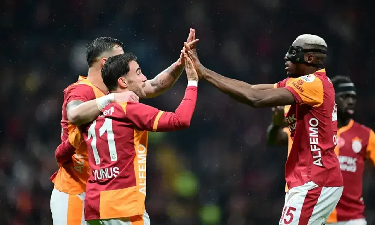 Osimhen Trabzonspor maçında oynayacak mı? Galatasaray kamp kadrosunu açıkladı! 