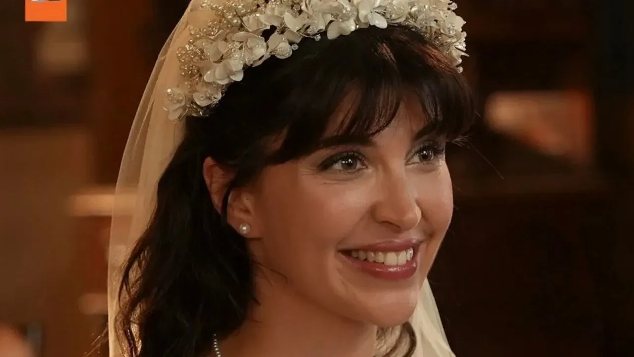 Güneşin Doğduğu Yer Leyla kim, Güneşin Doğduğu Yer Beyza Gümülcine Leyla kaç yaşında?