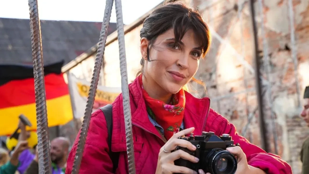 Güneşin Doğduğu Yer Leyla kim, Güneşin Doğduğu Yer Beyza Gümülcine Leyla kaç yaşında?