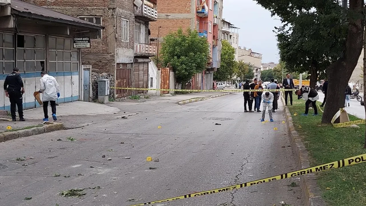 İki aile kavgası silahlı çatışmaya döndü: Müdahale eden polis memuru dahil 12 kişi yaralandı