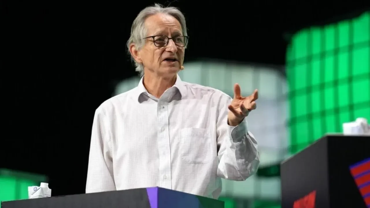 Nobel ödüllü bilim insanı Geoffrey Hinton'dan yapay zeka uyarısı: Kontrolünü kaybedebilir