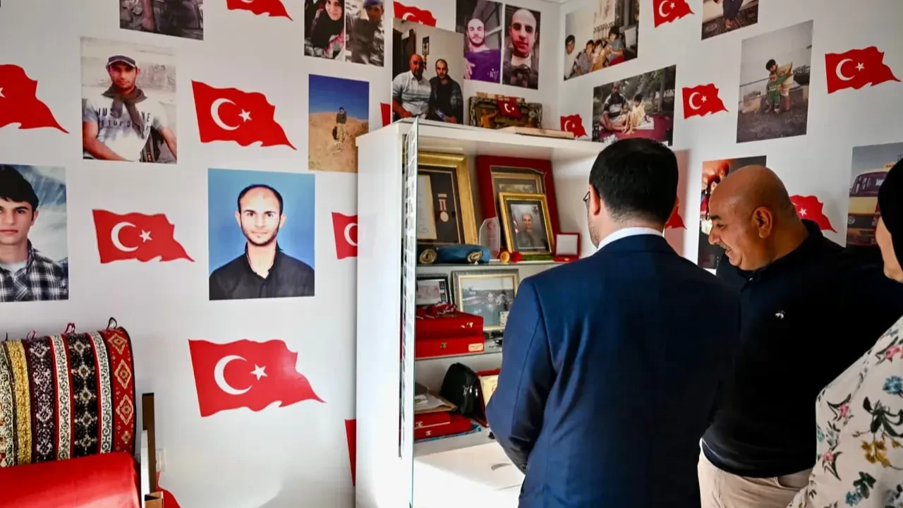 Adalet Bakanı Sayın Akın Gürlek, şehit Özkan Altınok'un ailesiyle buluştu