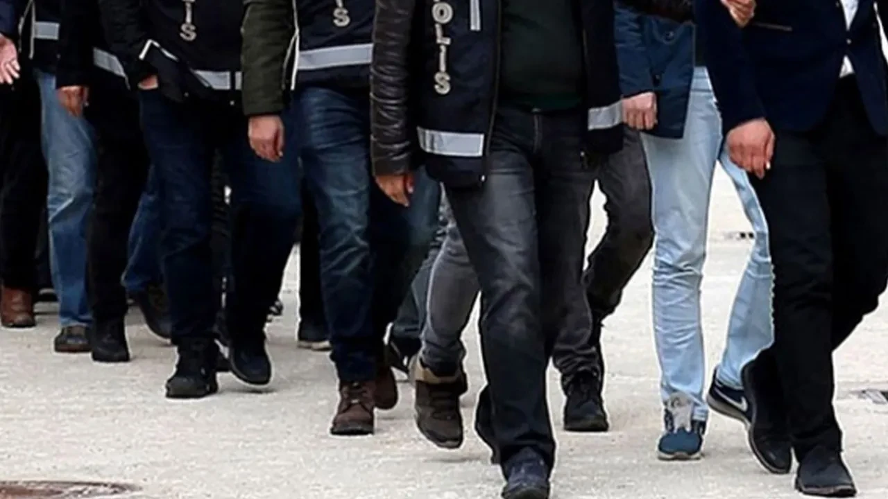 Ankara merkezli 15 ilde FETÖ operasyonu: 15 kişi tutuklandı