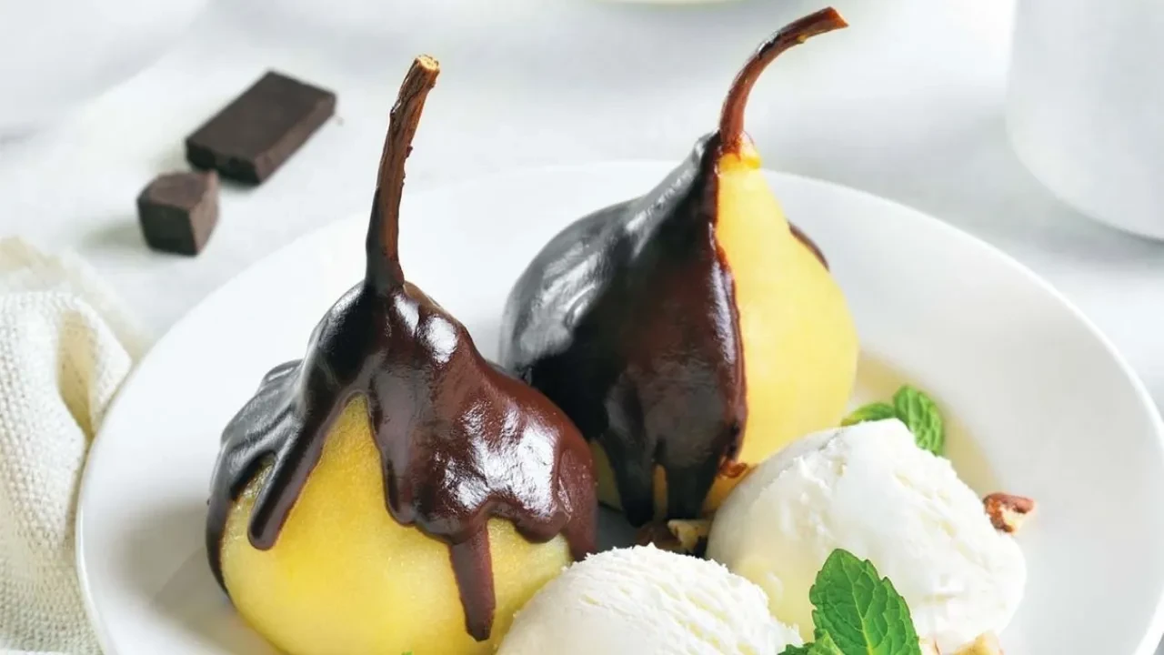 Armut, vanilyalı dondurma ve çikolata bir arada! MasterChef’in Poire Belle Hélène tatlısı