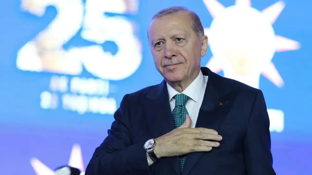 Cumhurbaşkanı Erdoğan'dan siyonist şebekeye sert mesaj: Bölgeden tamamen terörü siliyoruz