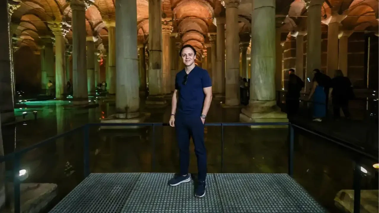 F1'in efsane pilotu Felipe Massa, İstanbul'un tarih ve gastronomisine hayran kaldı!