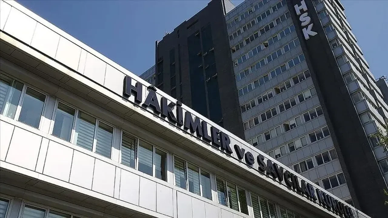 Görevden uzaklaştırılan Savcı Türkşad Kunthan Uçuk hakkında adli kontrol kararı