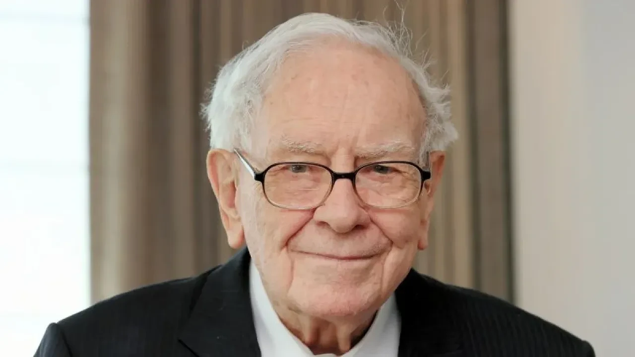 Görevi bırakan ünlü yatırımcı Warren Buffett'ten dikkat çeken veda mesajı