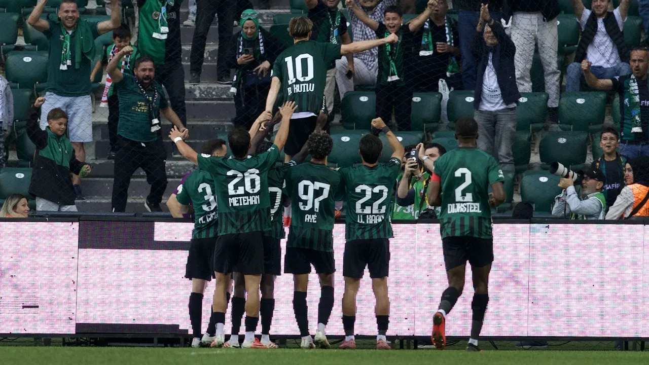 Kocaelispor 3 puanı ikinci yarıda aldı! Yeşil-siyahlılar, Gaziantep FK'yi mağlup etti
