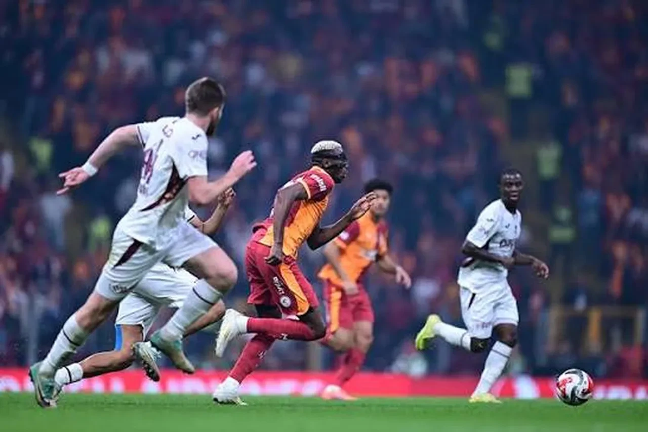 Süper Lig'de dev derbi! İşte Trabzonspor - Galatasaray maçının muhtemel 11'leri