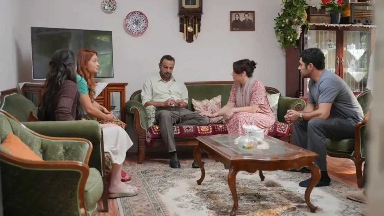 Yeni sezonda en çok konuşulan dizileri onlar oldu! Tuzlu Kahve, Haysiyet ve Sevdan Bir Ateş sosyal medyanın dilinden düşmüyor