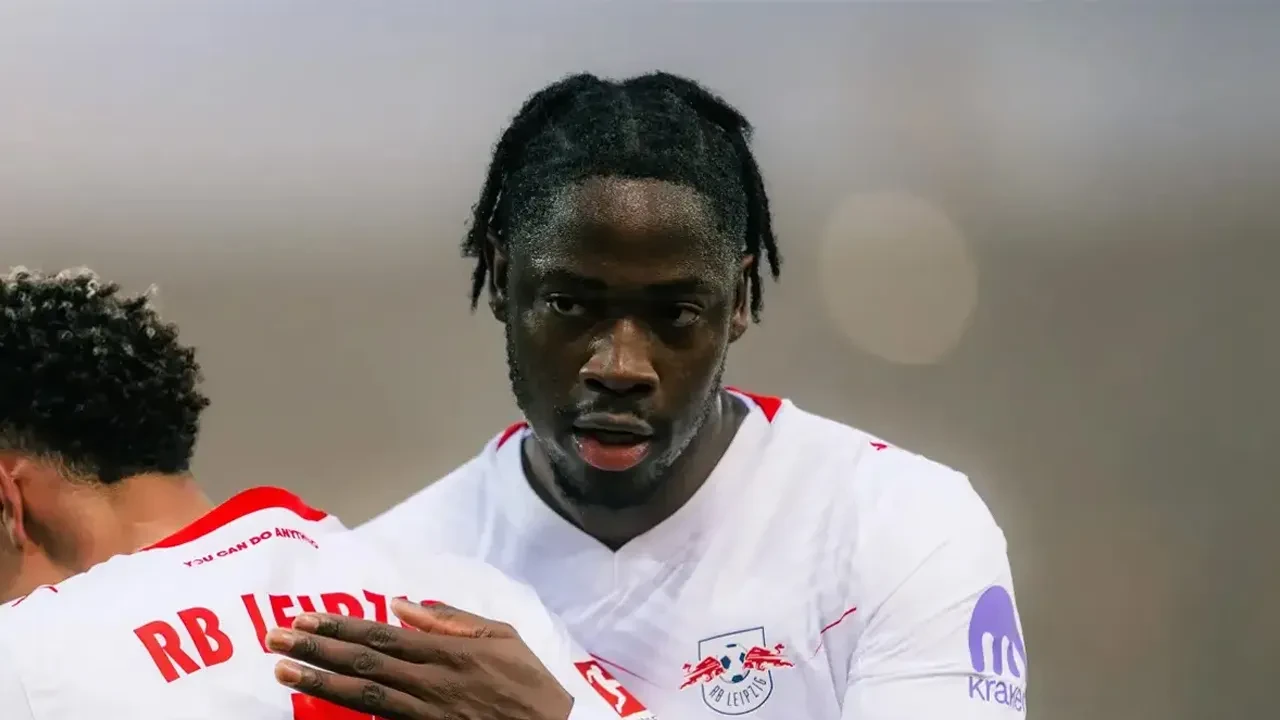 Galatasaray, Bitshiabu transferini KAP'a bildirdi!