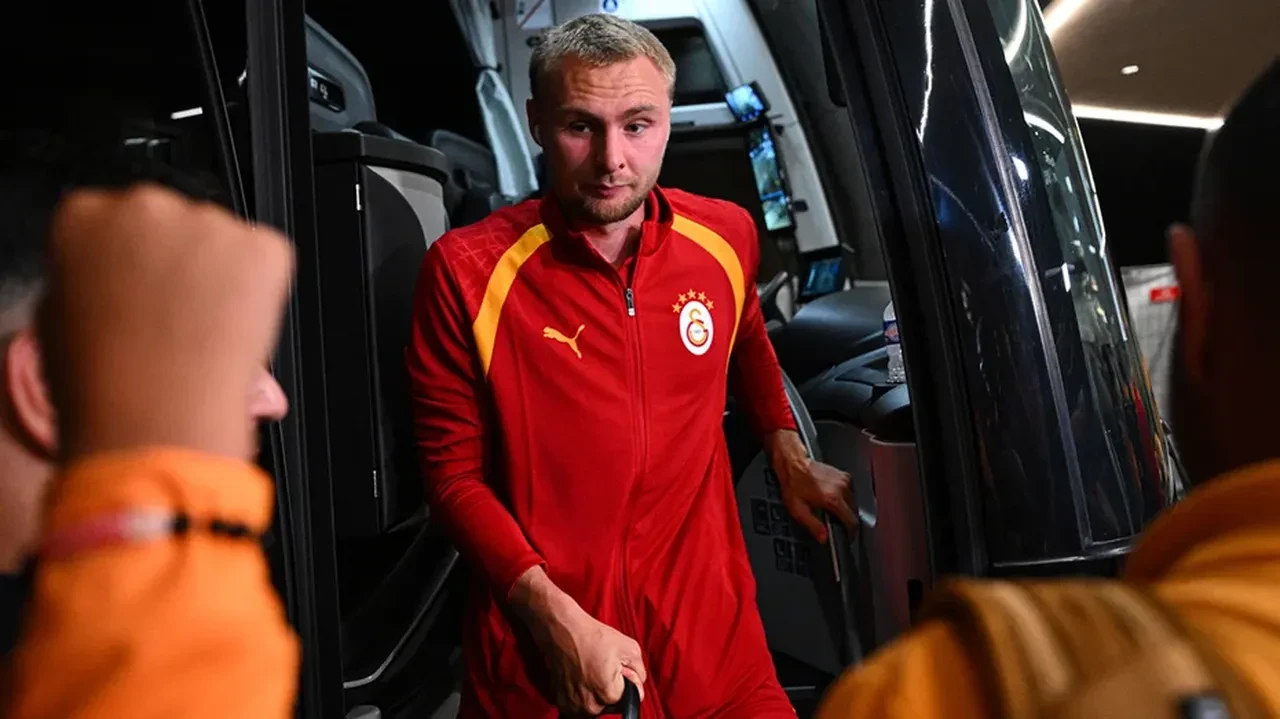 Galatasaray'da beklenen ayrılık gerçekleşti! Yıldız savunmacı eski takımına imzayı atıyor
