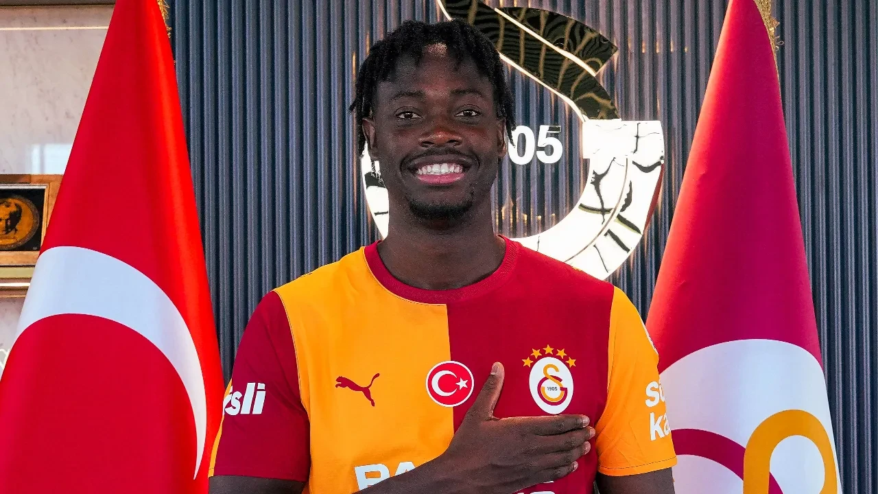 Galatasaray'ın yeni transferi Bitshiabu'dan açıklama! 
