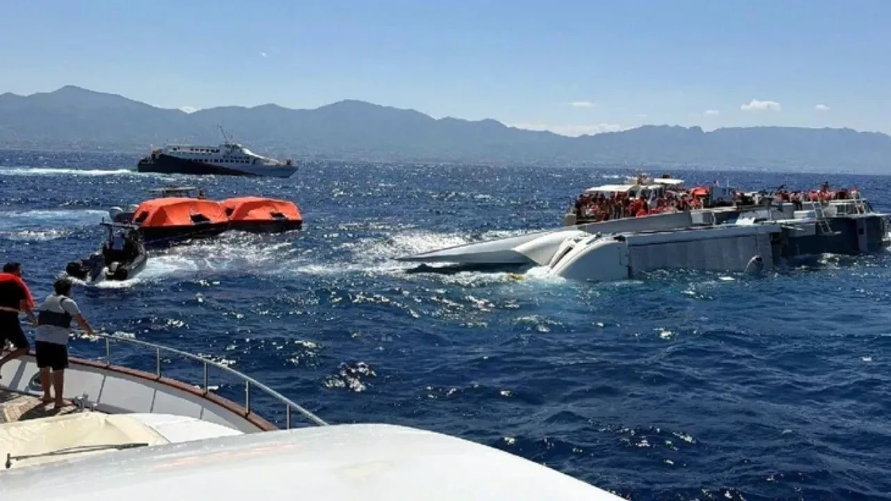 Girne gemi faciasında son durum! Bir kişinin naaşına ulaşıldı