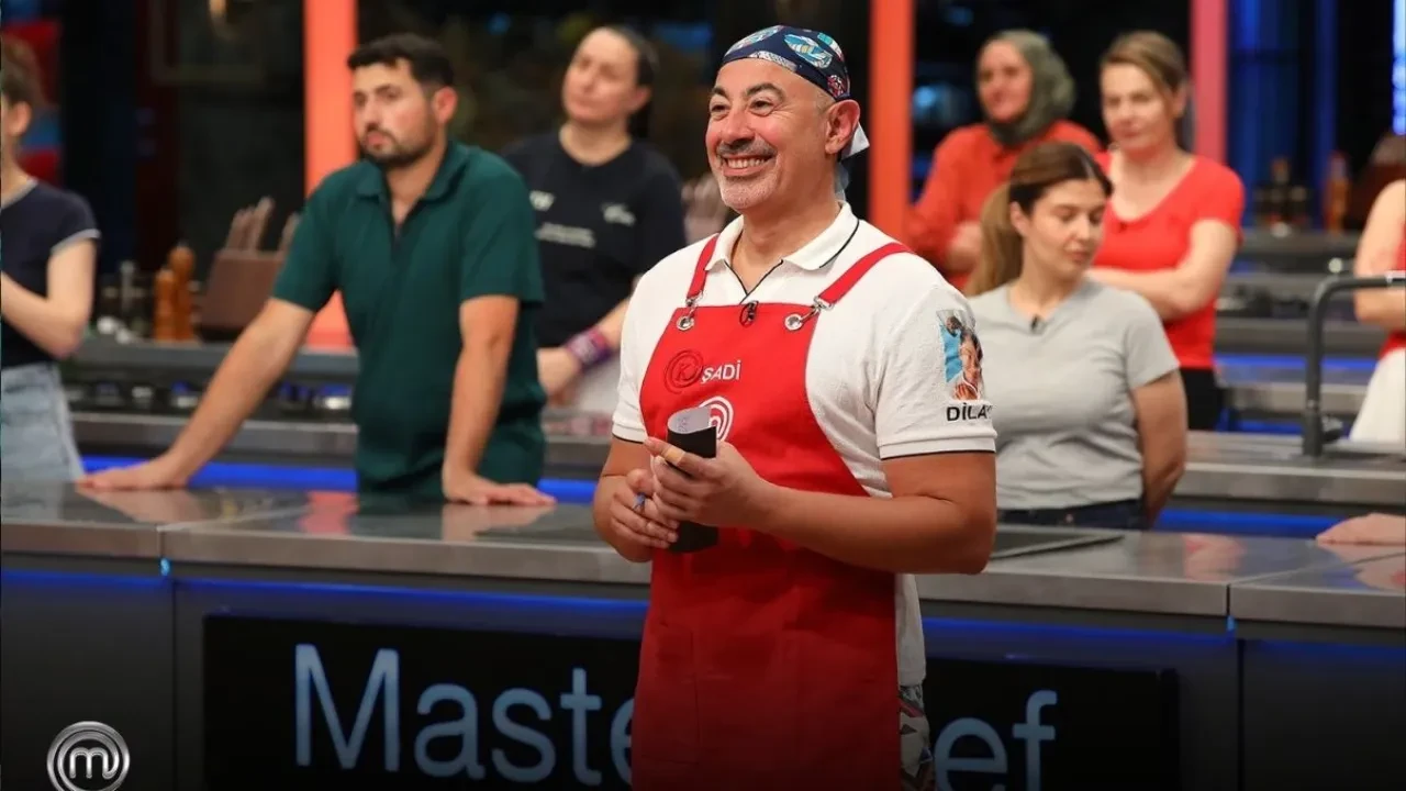 MasterChef Şadi'nin Kim Milyoner Olmak İster'deki görüntüleri gündem oldu! Sosyal medya bu detayı konuşuyor