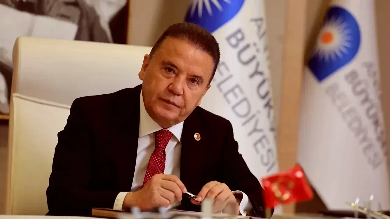 Muhittin Böcek hakkında çok vahim fuhuş iddiaları! 17 yaş detayı mide bulandırdı: 'Bin TL verildi'