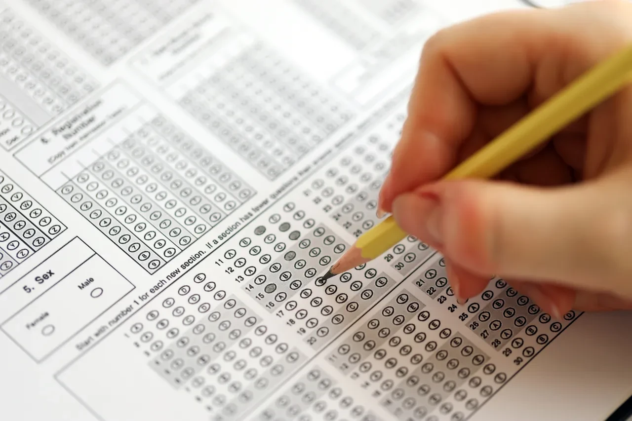 ÖSYM dikkat çeken istatistikleri açıkladı! Öğretmen adaylarının karnesi zayıf geldi