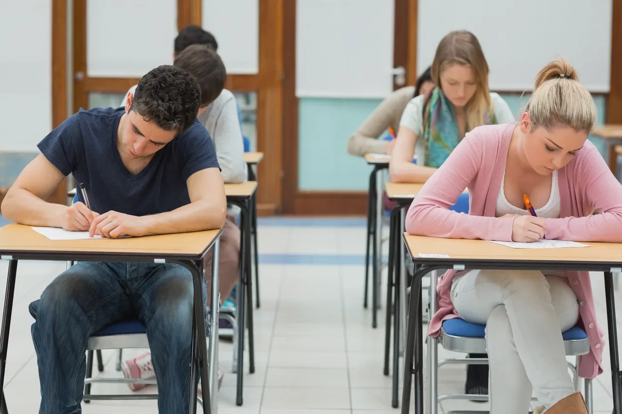 ÖSYM dikkat çeken istatistikleri açıkladı! Öğretmen adaylarının karnesi zayıf geldi